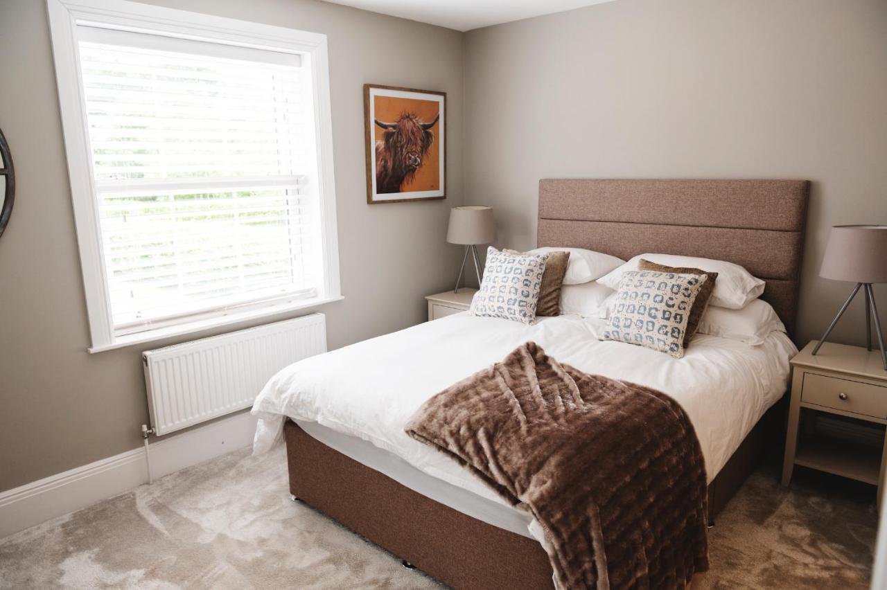 Large Country House - Hot Tub - Pool Table - Bbq - 5 Bedrooms - Log Burner Three Legged Cross Exteriér fotografie