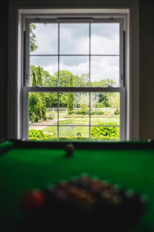 Large Country House - Hot Tub - Pool Table - Bbq - 5 Bedrooms - Log Burner Three Legged Cross Exteriér fotografie