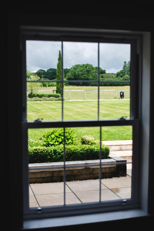 Large Country House - Hot Tub - Pool Table - Bbq - 5 Bedrooms - Log Burner Three Legged Cross Exteriér fotografie