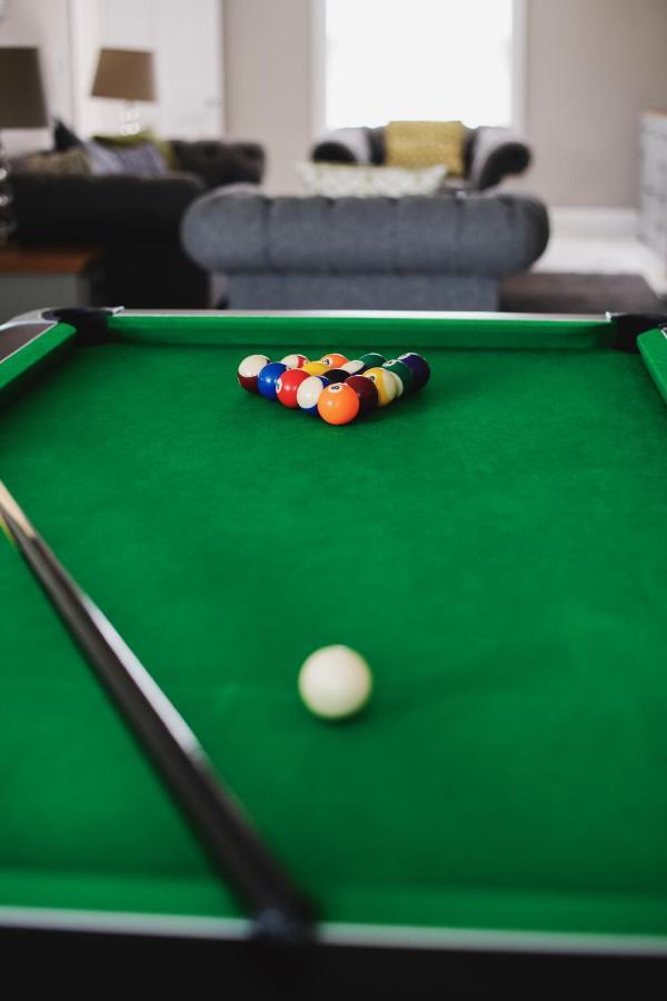 Large Country House - Hot Tub - Pool Table - Bbq - 5 Bedrooms - Log Burner Three Legged Cross Exteriér fotografie