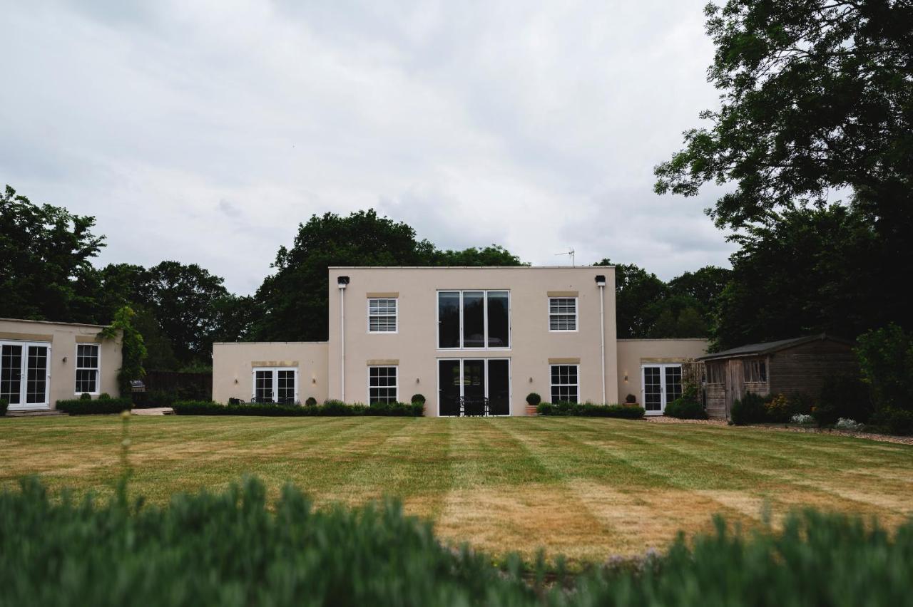 Large Country House - Hot Tub - Pool Table - Bbq - 5 Bedrooms - Log Burner Three Legged Cross Exteriér fotografie